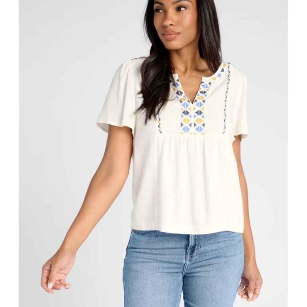 Skies are Blue 2X White Embroidered Short Sleeve Top Boho Midsommar Cotton Linen